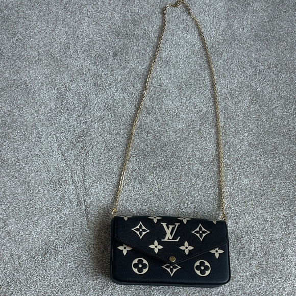 Louis Vuitton Black and Gold Pochette Félicie crossbody bag - Main Image
